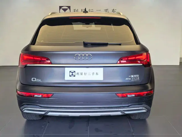 Audi Q5L — Фото автомобиля 5
