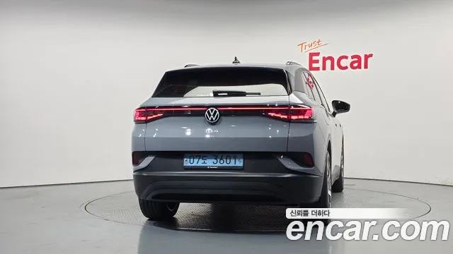 Volkswagen ID.4 — Фото автомобиля 4