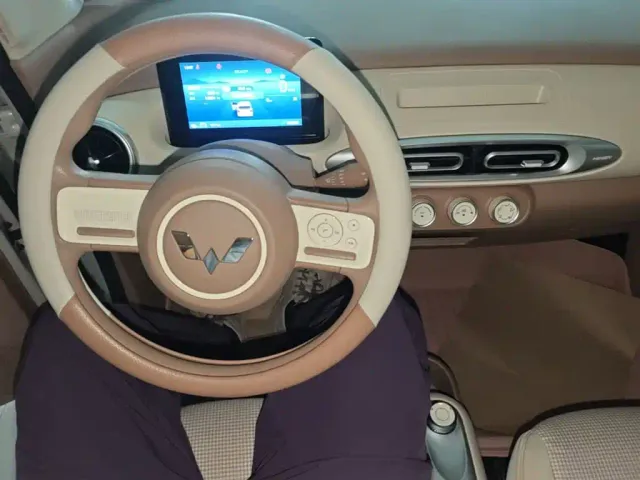 Wuling Hongguang Mini EV — Фото автомобиля 9
