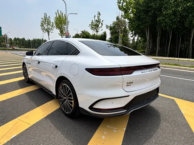BYD Han — Фото автомобиля 21