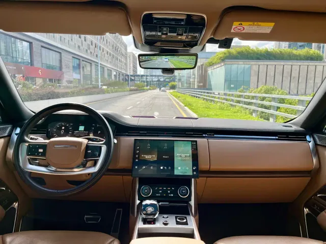 Land Rover Range Rover — Фото автомобиля 10
