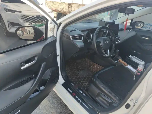 Toyota Corolla — Фото автомобиля 12