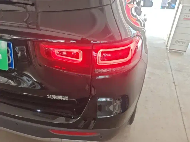 Mercedes-Benz GLB-Class — Фото автомобиля 7