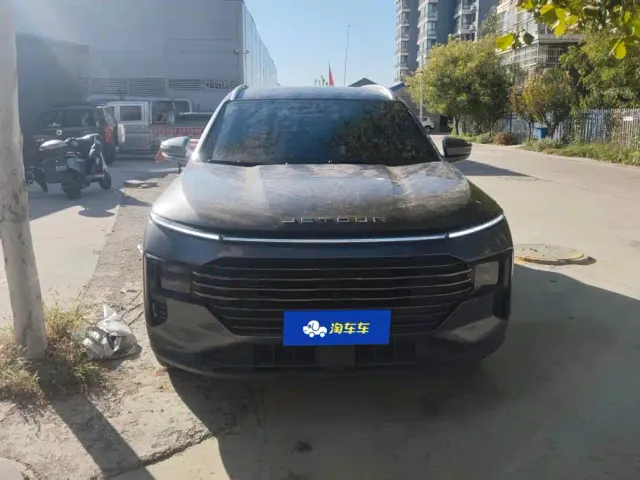Jetour X70 Plus — Фото автомобиля 2