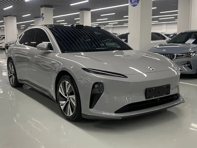 Nio ET5 — Фото автомобиля 3