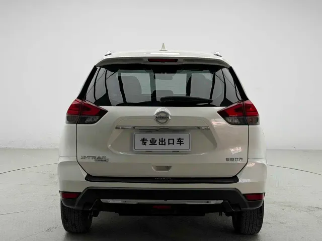 Nissan X-Trail — Фото автомобиля 3