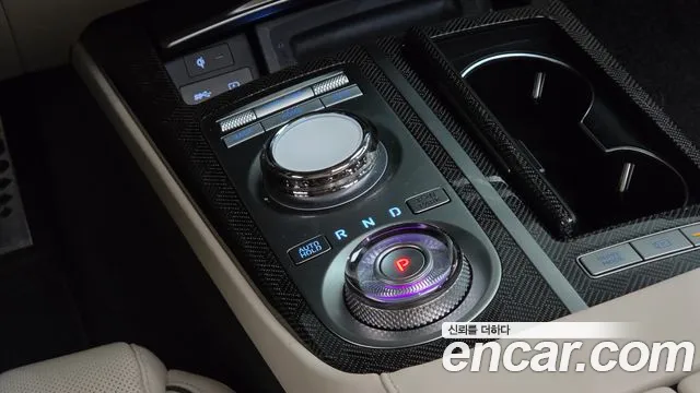 Genesis G80 RG3 — Фото автомобиля 12