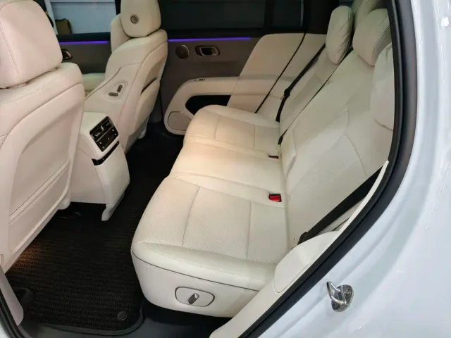 Li Auto i6 — Фото автомобиля 18