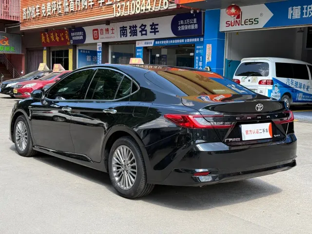 Toyota Camry — Фото автомобиля 6