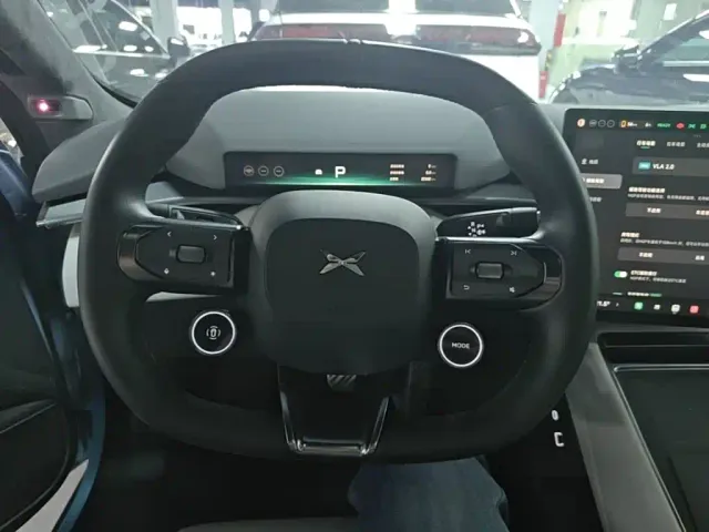 Xpeng P7 — Фото автомобиля 10