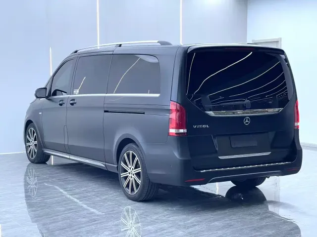 Mercedes-Benz V-Class — Фото автомобиля 18