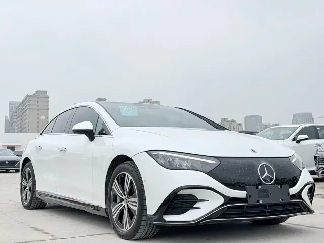 Mercedes-Benz EQE — Фото автомобиля 4