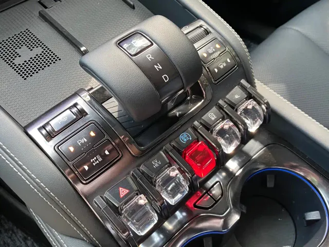 BYD FangChengBao Leopard 5 — Фото автомобиля 10