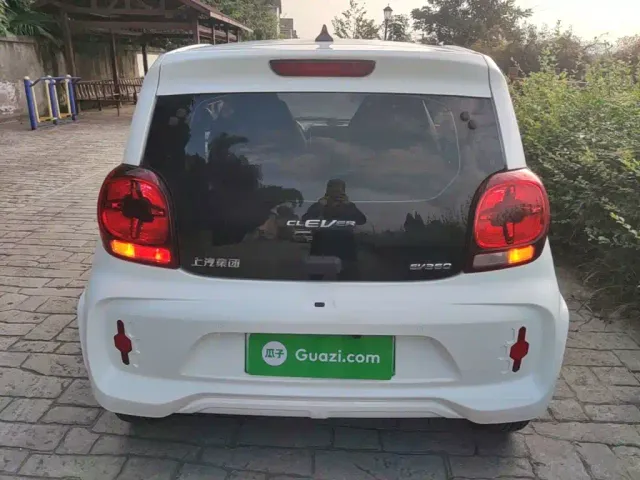 Roewe Clever — Фото автомобиля 5