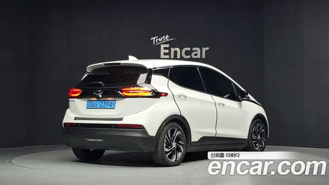 Chevrolet Bolt EV New — Фото автомобиля 2