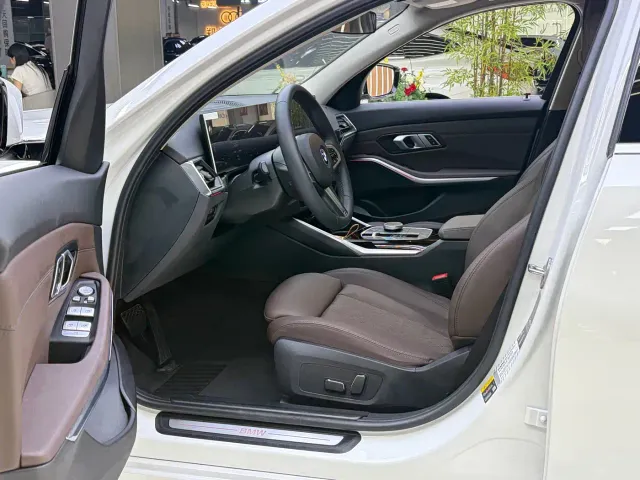 BMW i3 — Фото автомобиля 5