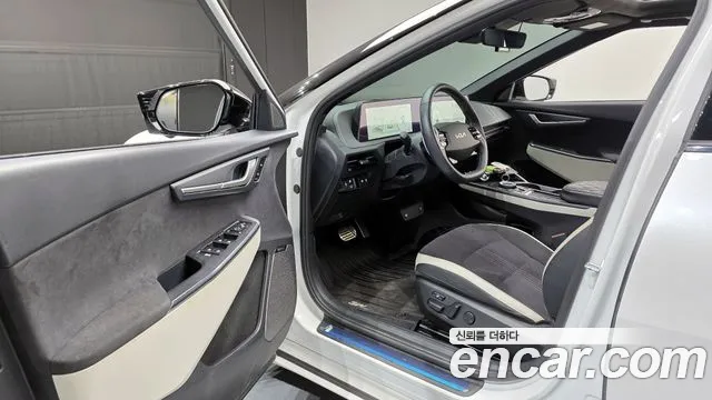 Kia EV6 — Фото автомобиля 11