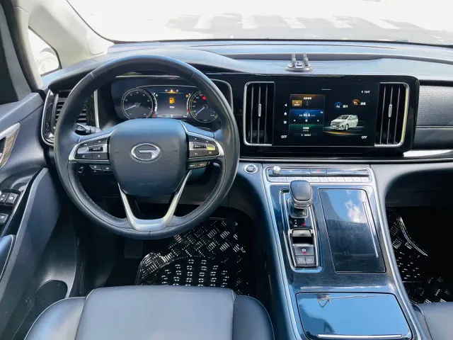 GAC Trumpchi M8 — Фото автомобиля 15