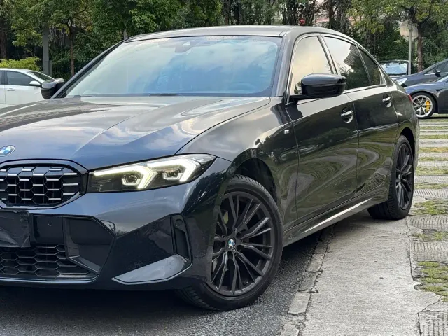 BMW 3 Series — Фото автомобиля 17