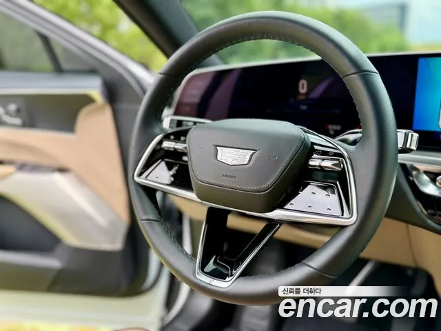 Cadillac Lyriq Lyriq Sport — Фото автомобиля 13