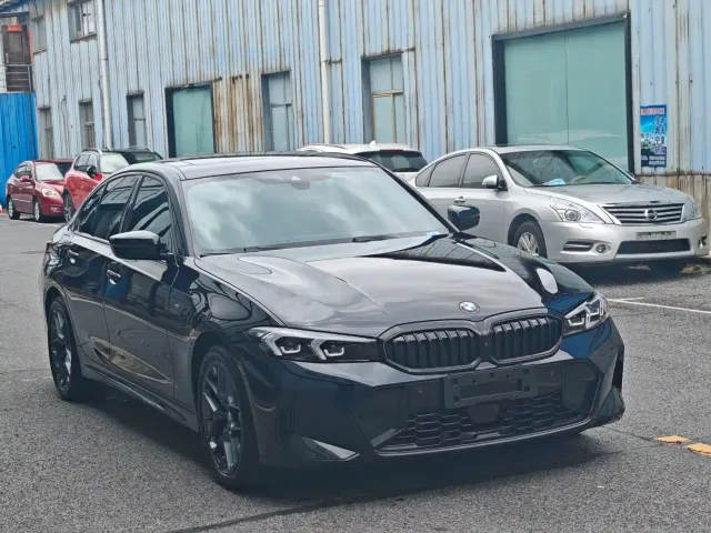 BMW 3 Series — Фото автомобиля 3