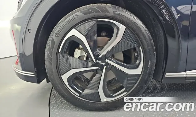 Kia EV6 — Фото автомобиля 5