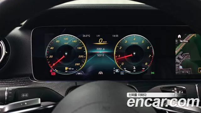 Mercedes-Benz E-Class — Фото автомобиля 8