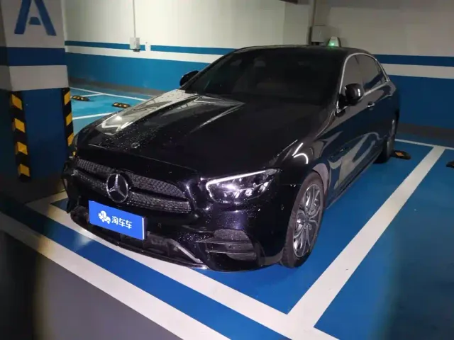 Фотография автомобиля — Mercedes-Benz E-Class