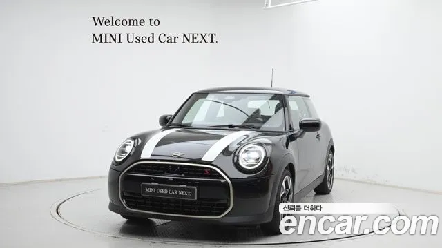 Фотография автомобиля — MINI Cooper 4th Gen