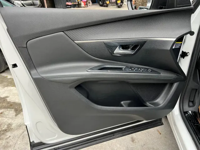 Peugeot 5008 — Фото автомобиля 6