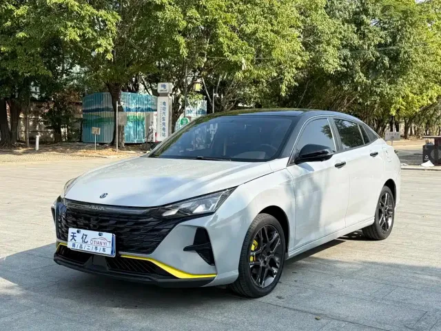 Фотография автомобиля — Dongfeng Yixuan