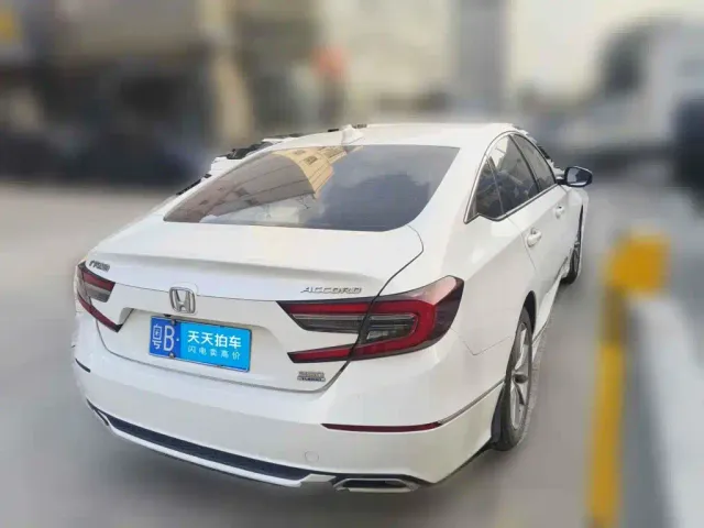 Honda Accord — Фото автомобиля 2