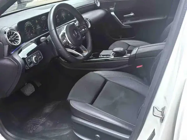 Mercedes-Benz A-Class — Фото автомобиля 4