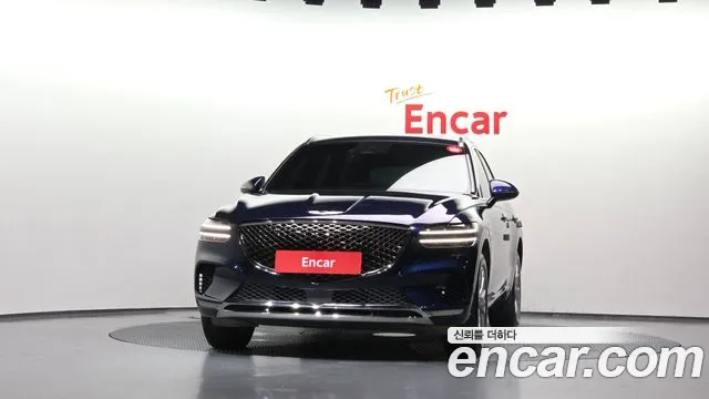 Genesis GV70 2.5T Бензин 2WD — Фото автомобиля 3