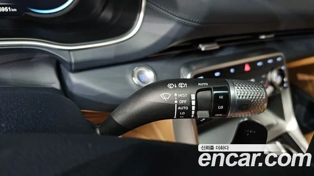 Genesis GV80 — Фото автомобиля 28