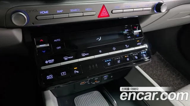 Hyundai Grandeur GN7 — Фото автомобиля 29