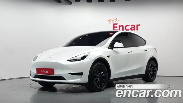 Фотография автомобиля — Tesla Model Y