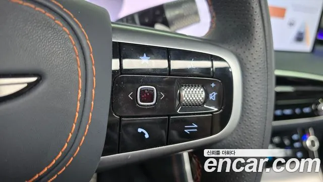 Genesis GV70 2.5T Бензин 2WD — Фото автомобиля 16