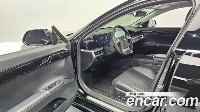 Hyundai Grandeur Grandeur (GN7) 2.5 Бензин 2WD — Фото автомобиля 10