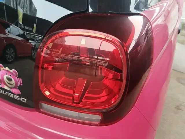 Roewe Clever — Фото автомобиля 23
