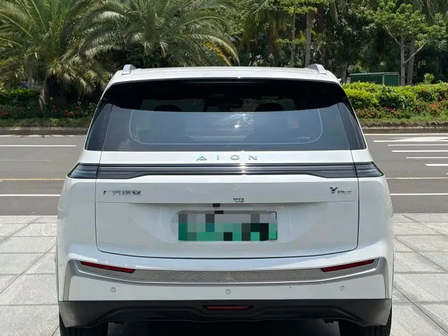 GAC Aion Y — Фото автомобиля 9