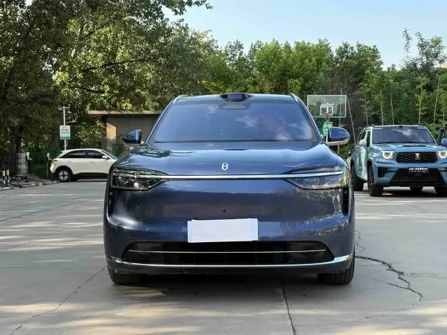 Aito M7 — Фото автомобиля 2