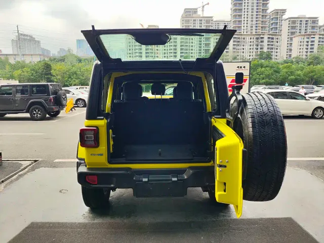 Jeep Wrangler 4xe — Фото автомобиля 19