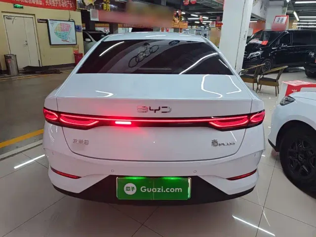 BYD Qin PLUS — Фото автомобиля 5