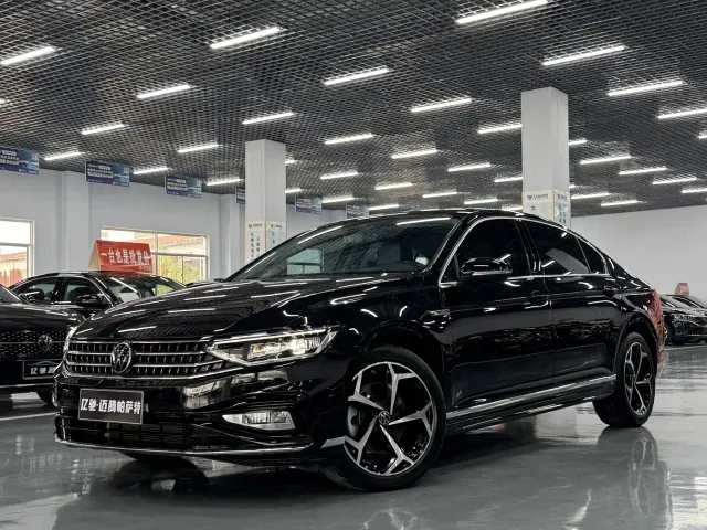 Фотография автомобиля — Volkswagen Magotan
