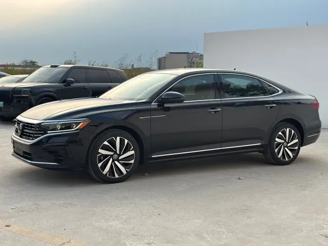 Фотография автомобиля — Volkswagen Passat