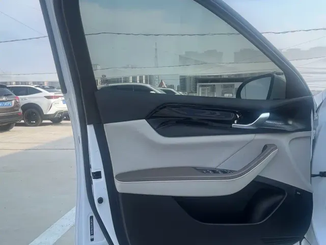BYD Qin PLUS — Фото автомобиля 15