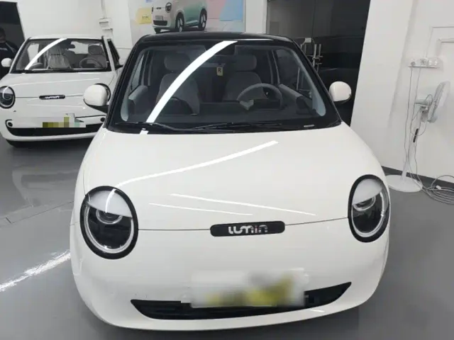 Changan Lumin — Фото автомобиля 2