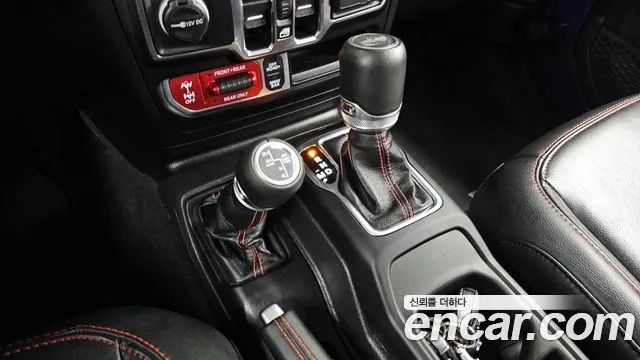 Jeep Wrangler Wrangler (JL) 2.0 Rubicon 4 двери Limited Edition Rain — Фото автомобиля 9