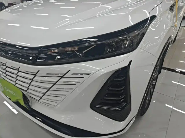 Changan CS75 Plus — Фото автомобиля 23